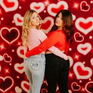 Meet your Posher, Charitie